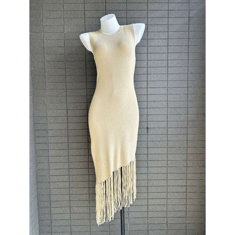 2026 Spring/Summer New French Elegant Sleeveless Tassel Gold Thread Knitted Round Neck Tight Waist Long Dress