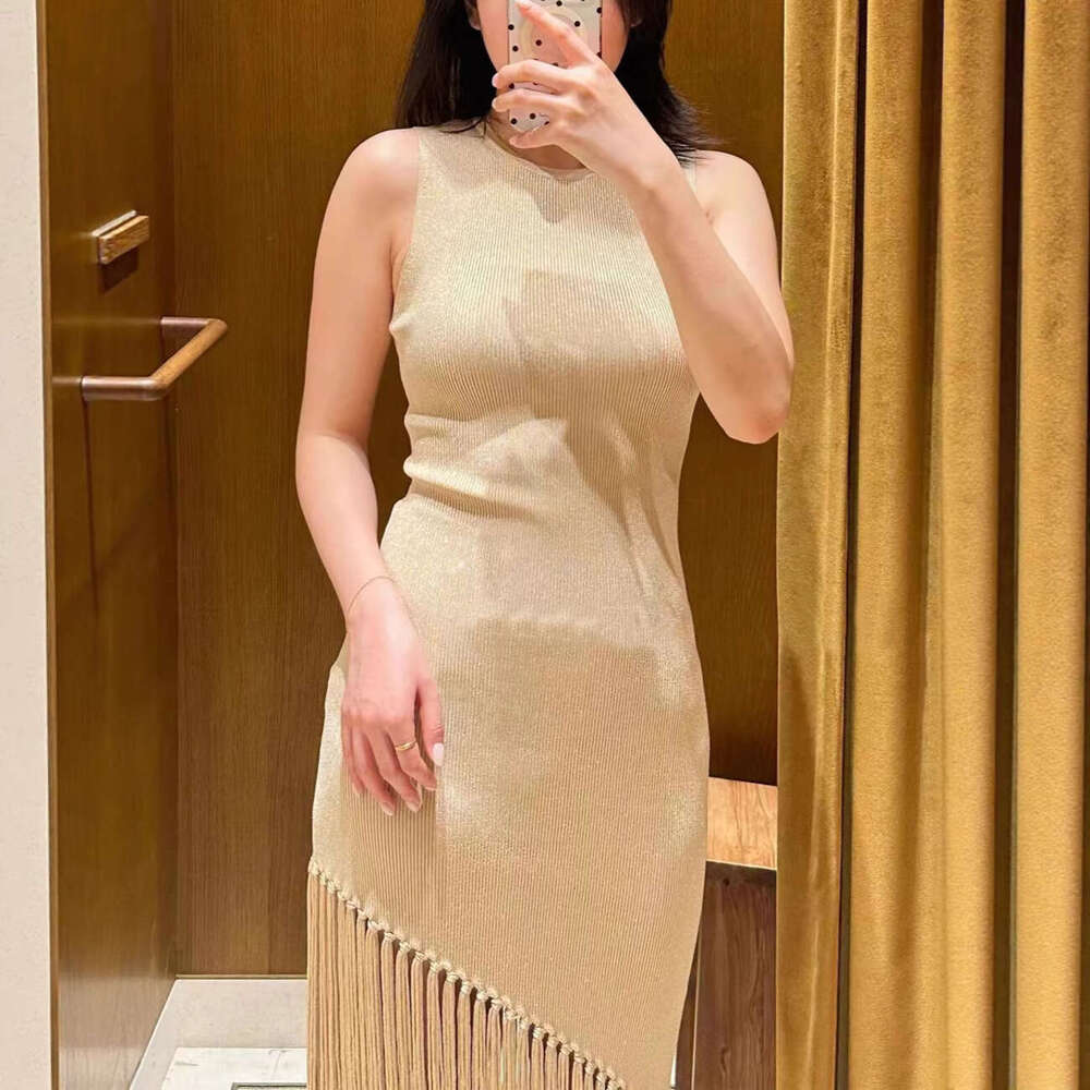 2026 Spring/Summer New French Elegant Sleeveless Tassel Gold Thread Knitted Round Neck Tight Waist Long Dress