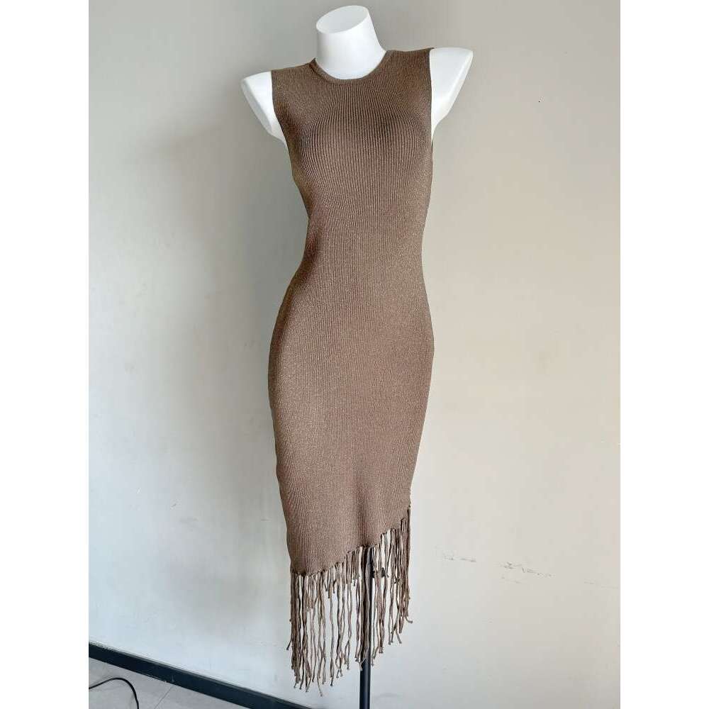 2026 Spring/Summer New French Elegant Sleeveless Tassel Gold Thread Knitted Round Neck Tight Waist Long Dress