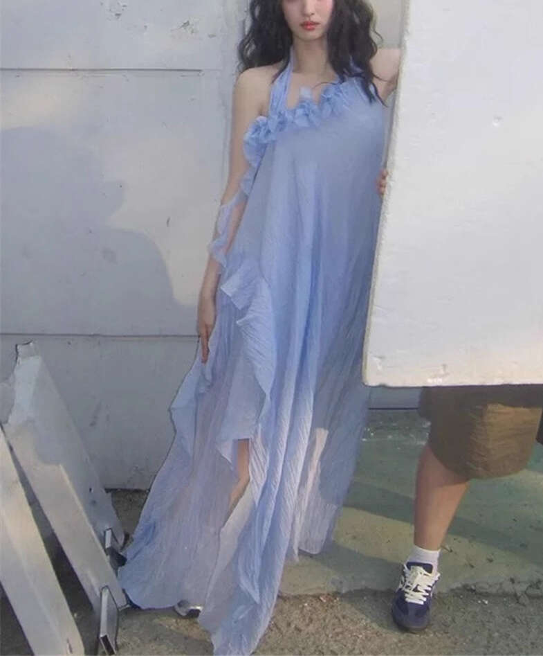 2026 summer designer style sexy camisole with three-dimensional flowers, loose and elegant vacation long skirt