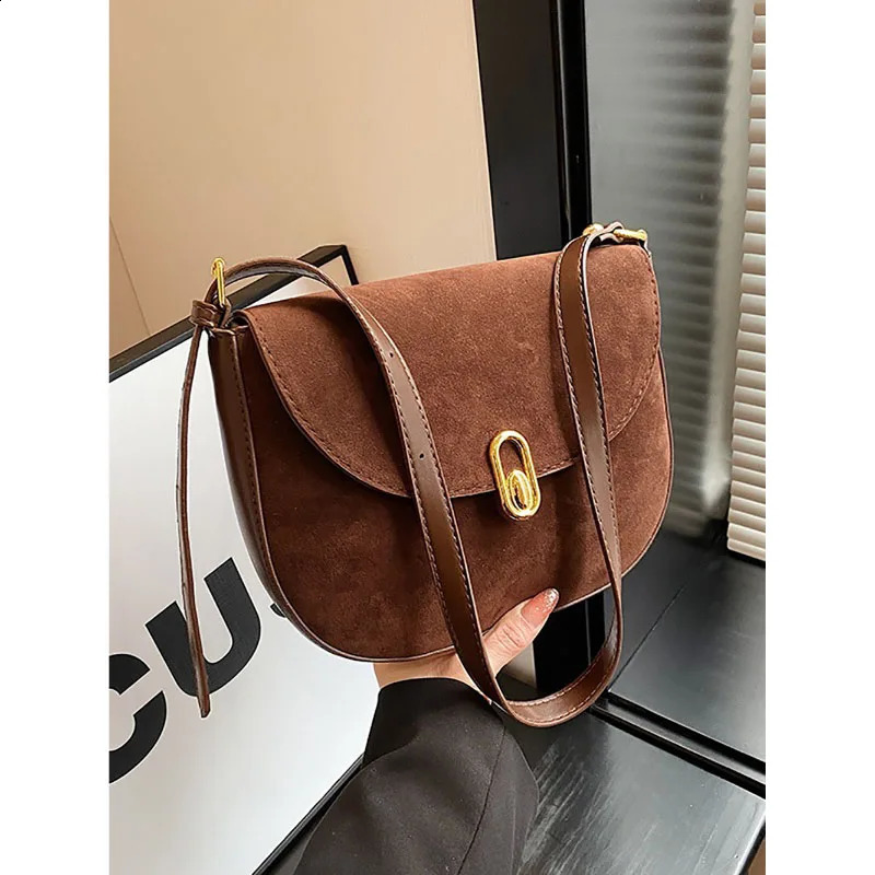 High end textured fashionable shoulder retro suede gerie for women autumn and winter trendy simple cross shaped bag 240918 4