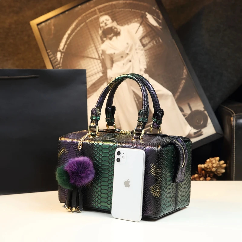 3 Fashion Genuine Leather Women handbag mother Serpentine portable shopping bag female charm shoulder square Hard box bags 240816 4