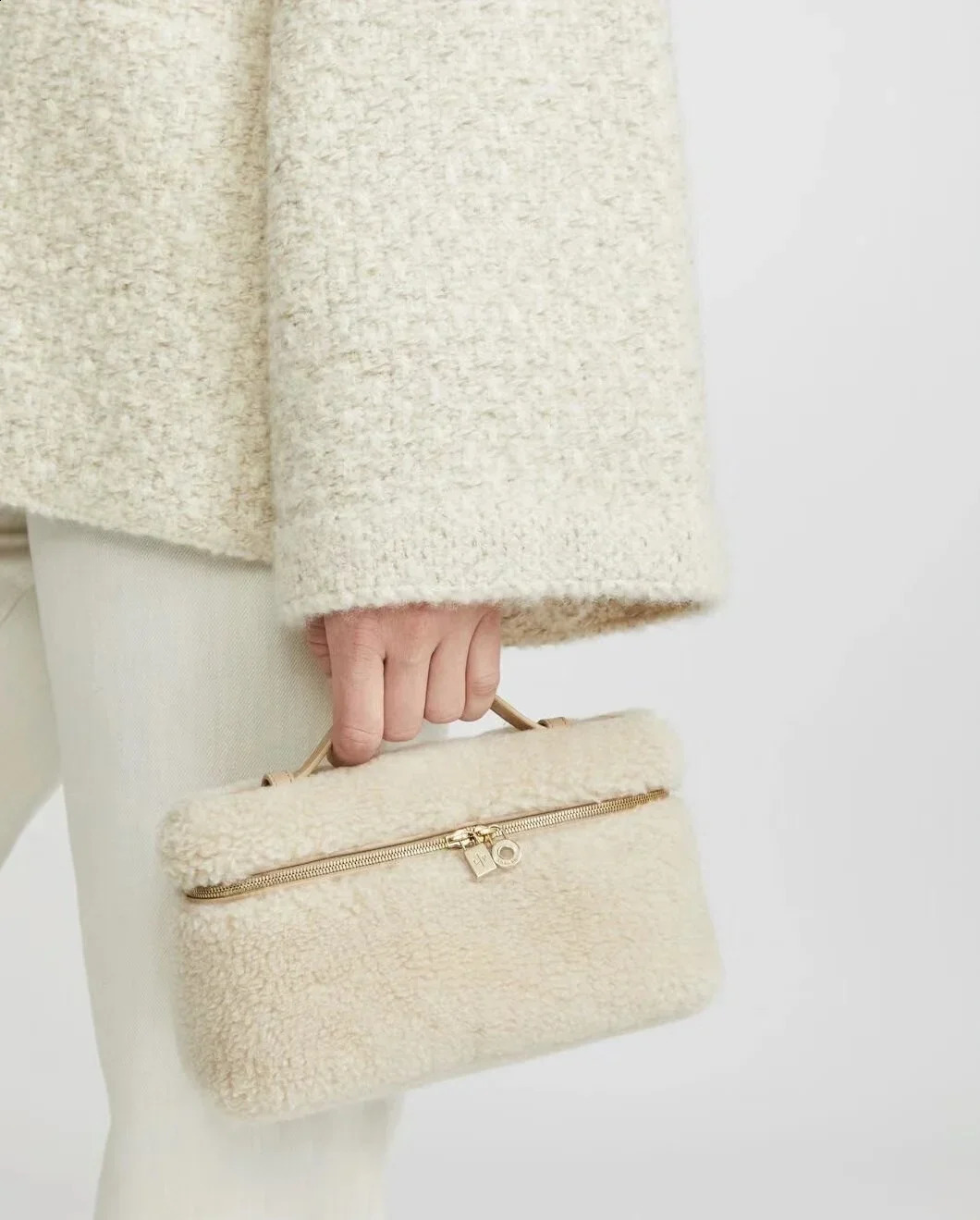 3 Simple commuting fashion wool one-shoulder portable lunch box bag 240820 4