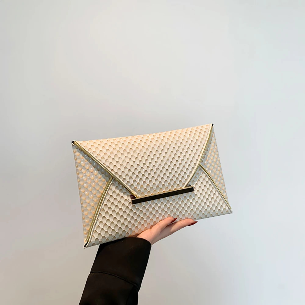 Women s Clutch Bags Elegant Lady Leisure Wallet Purse Handheld Retro Shiny Pu Leather Banquet Evening Bag Handbags 240820