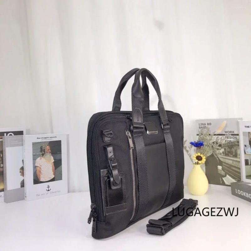 Briefcases Fashion Designer 14 Inch Laptop Briefcase Business Handbag For Men Large Capacity Men's Leather Shoulder Bag a890