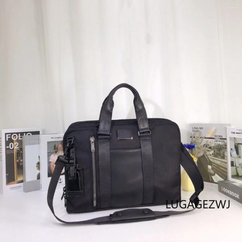Briefcases Fashion Designer 14 Inch Laptop Briefcase Business Handbag For Men Large Capacity Men's Leather Shoulder Bag a890