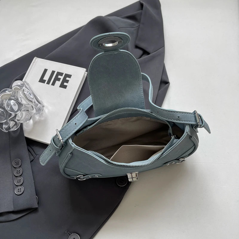 3 LEFTSIDE Saddle Small Crossbody Bags for Women Trend Fashion PU Leather Shoulder Bag Blue Simple Handbags and Purses 240729 4