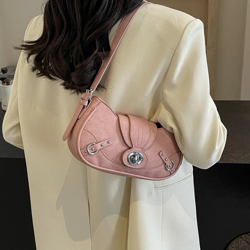 3 LEFTSIDE Saddle Small Crossbody Bags for Women Trend Fashion PU Leather Shoulder Bag Blue Simple Handbags and Purses 240729 4