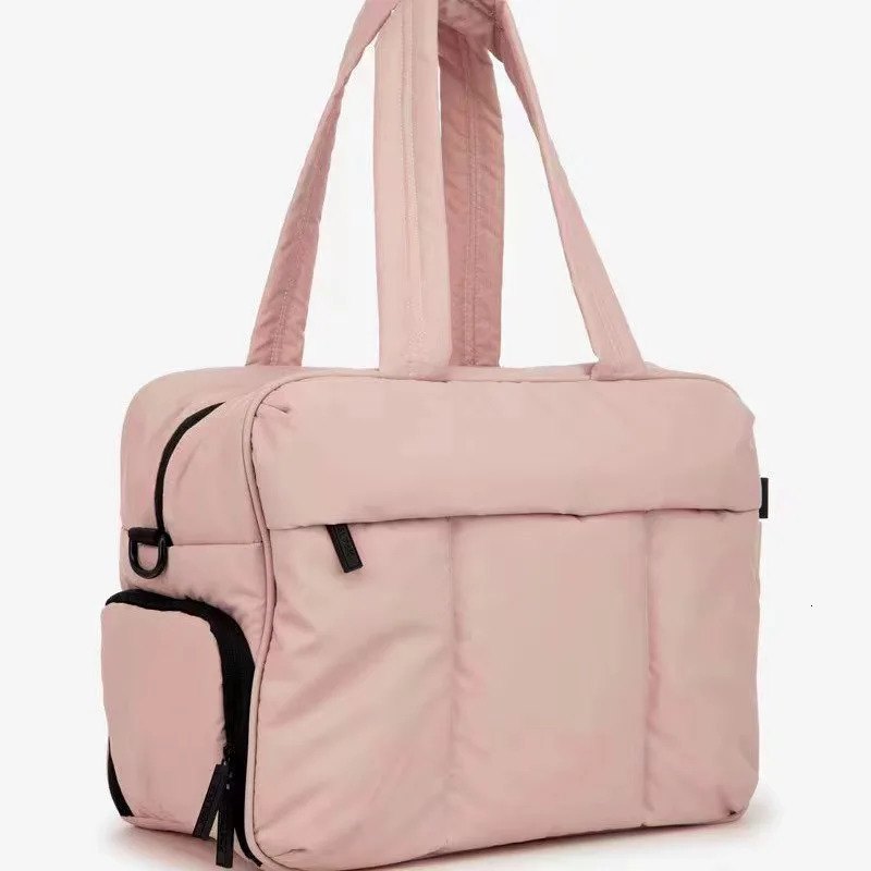 3 Down Duffel Women Shoulder Multifunctional Large Capacity Dry Wet Separation Hand Bag Travel Bags Femal 240423 4