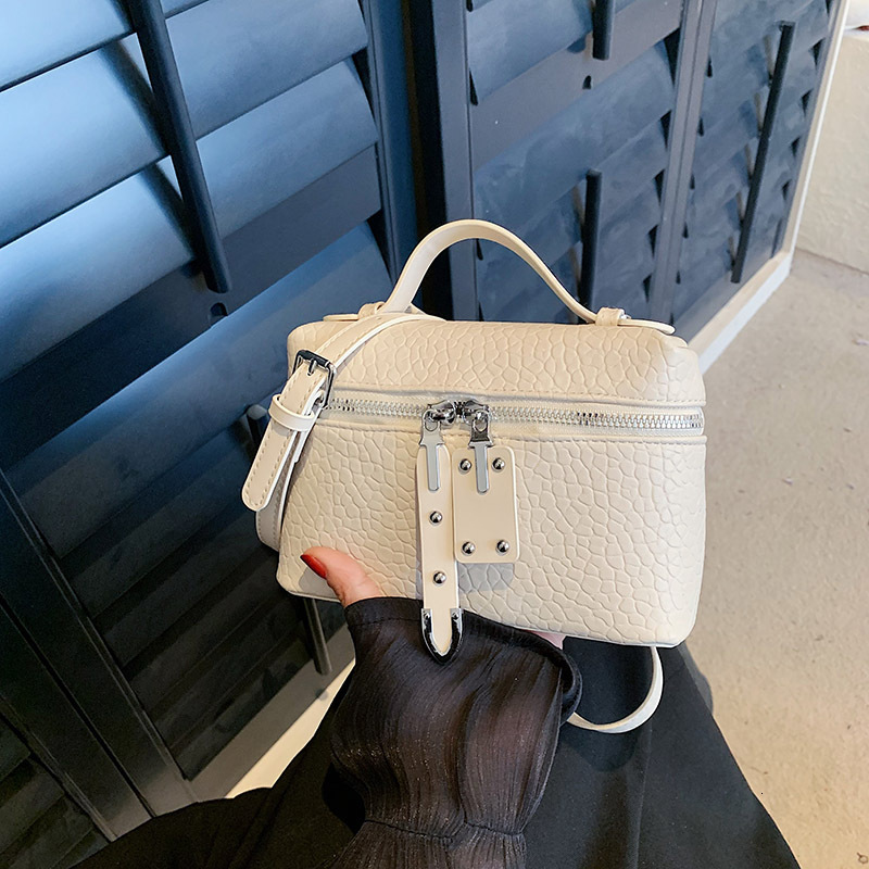 Women's Bag 2024 New Korean Fashion One Shoulder Crossbody Small Square Bags Personalized Elegant Ladies Party Handbags H6.28#27 swissmilitary