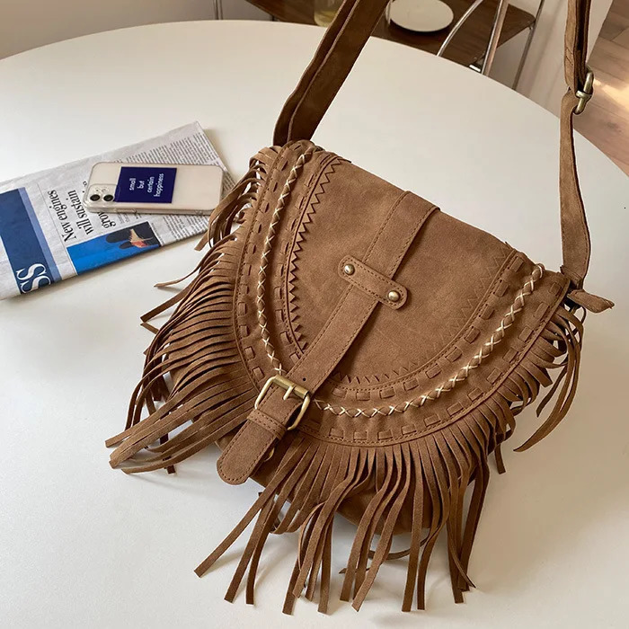 3 Suede Fringe Womens Retro Saddle Fashion Trend Shoulder Cross Body Bag 241008 4