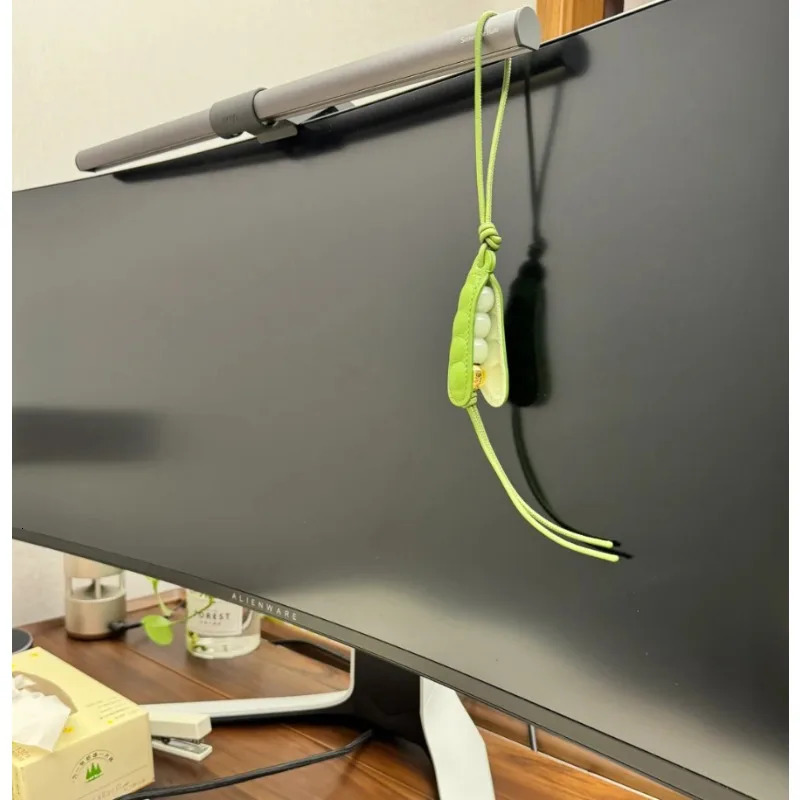 Pea Pod Classic Keychain Leather Rope Bag Pendant Felt Car Christmas Gift Home Decoration 241008 9bda 4