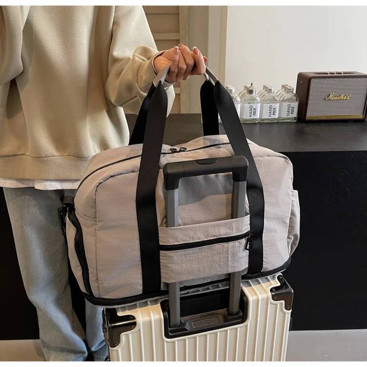 2025 new collection Large Capacity Short Distance Travel Bag Fashionable Fitness And Sports Handbag Dry Wet Separation Travel Bag Autumn New Designer