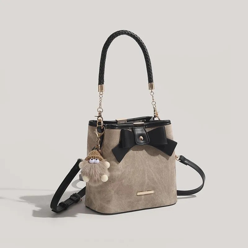 Niche Bow Retro Art Style Women's Shoulder design Bag Bucket Bag Autumn New Simple Style Designer Bag Versatile Women's Crossbody Bag