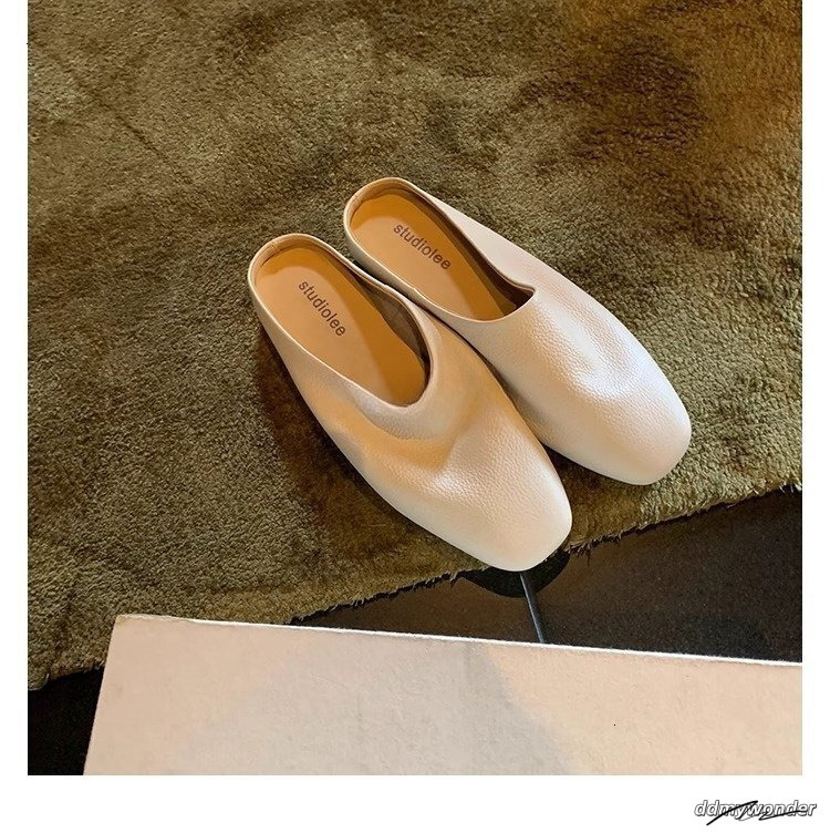 The 2025 New Style Of Cowhide Women's Closed Designer Beach Sandals Half For Outdoor Wear Fairy-Like Flat Slippers On Mules ddmywonder ddmywonder