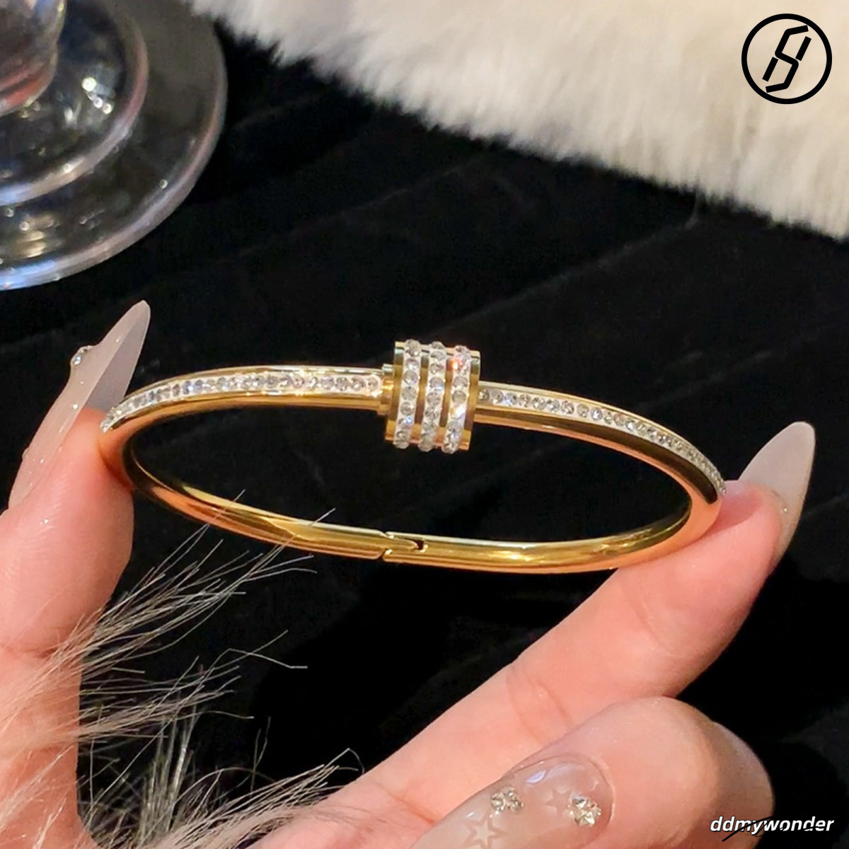 2025 New Designer Necklace For Women Original Jewelry Gold Titanium Steel Zircon Couple Light Bracelet