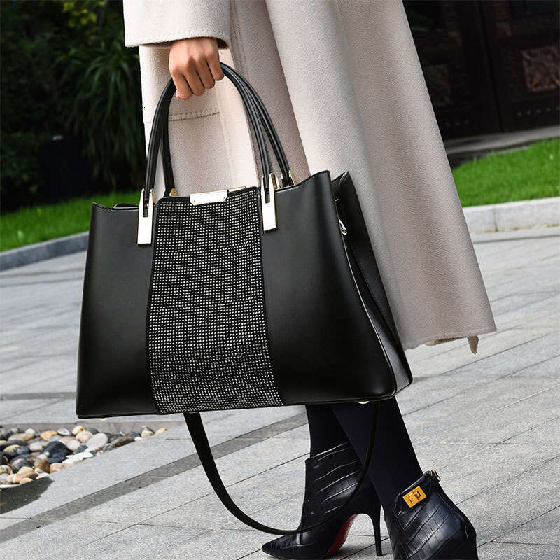 Women's Bags handbag New high-capacity high-end commuting women's handbags, niche design, and grand handbag for women