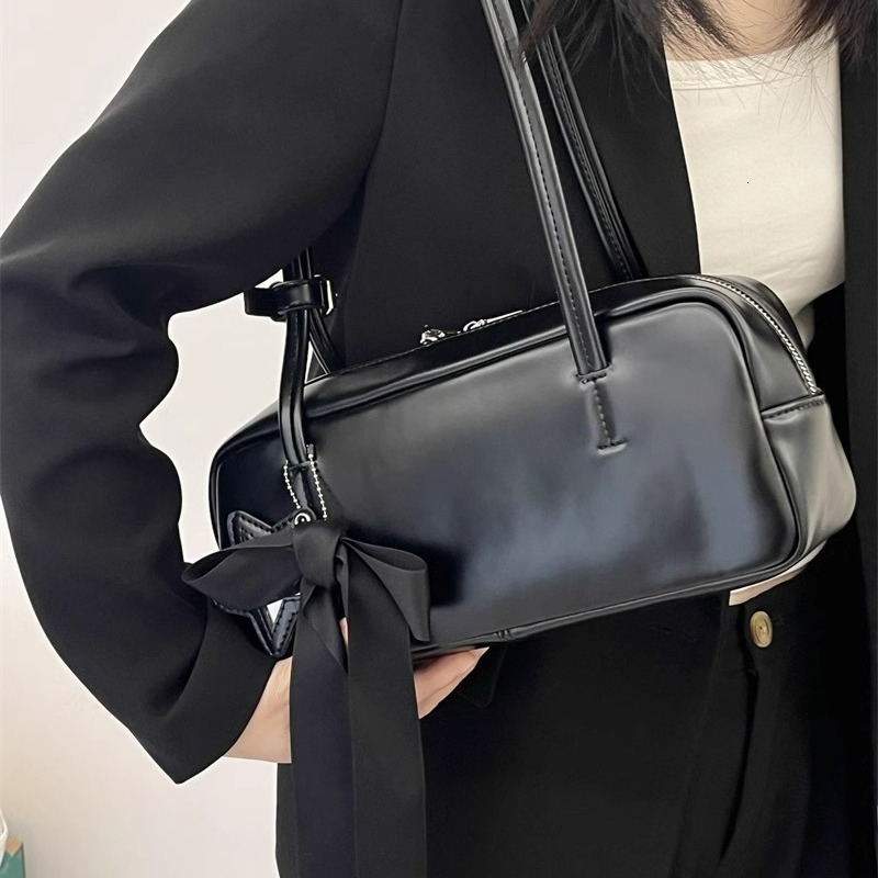 2025 Autumn New Women s Shoulder Bag Korean women s Style Niche Casual Armpit Bag Large Capacity bag Commuting Shoulder Bag Autumn New Designer Bag Wo