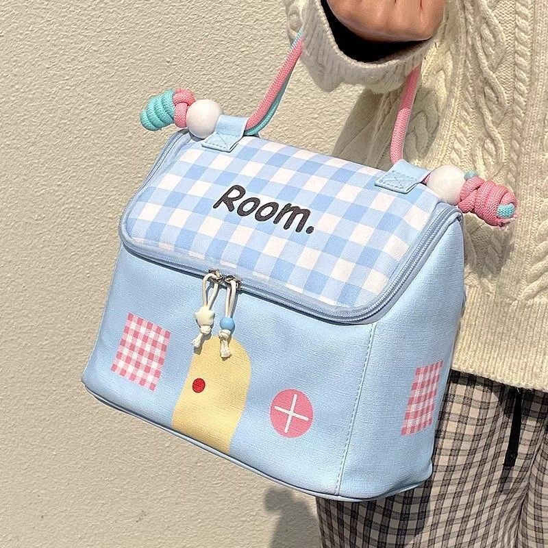 2025 Autumn New Small House Makeup Bag Simple Small Cute Outdoor Makeup Bag elegant Lightweight Large Capacity bag Makeup Bag Designer Handbag