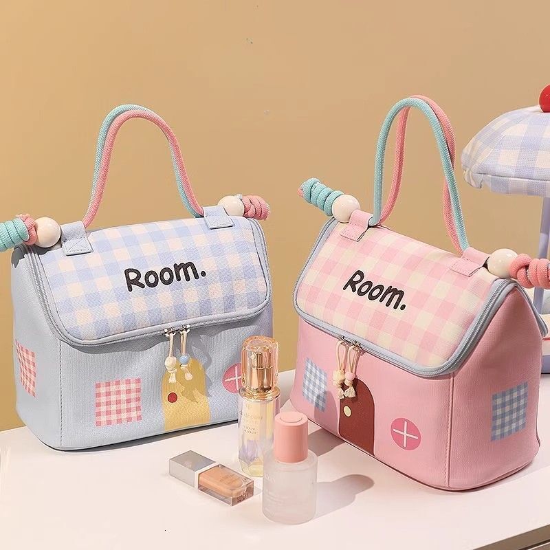 2025 Autumn New Small House Makeup Bag Simple Small Cute Outdoor Makeup Bag elegant Lightweight Large Capacity bag Makeup Bag Designer Handbag