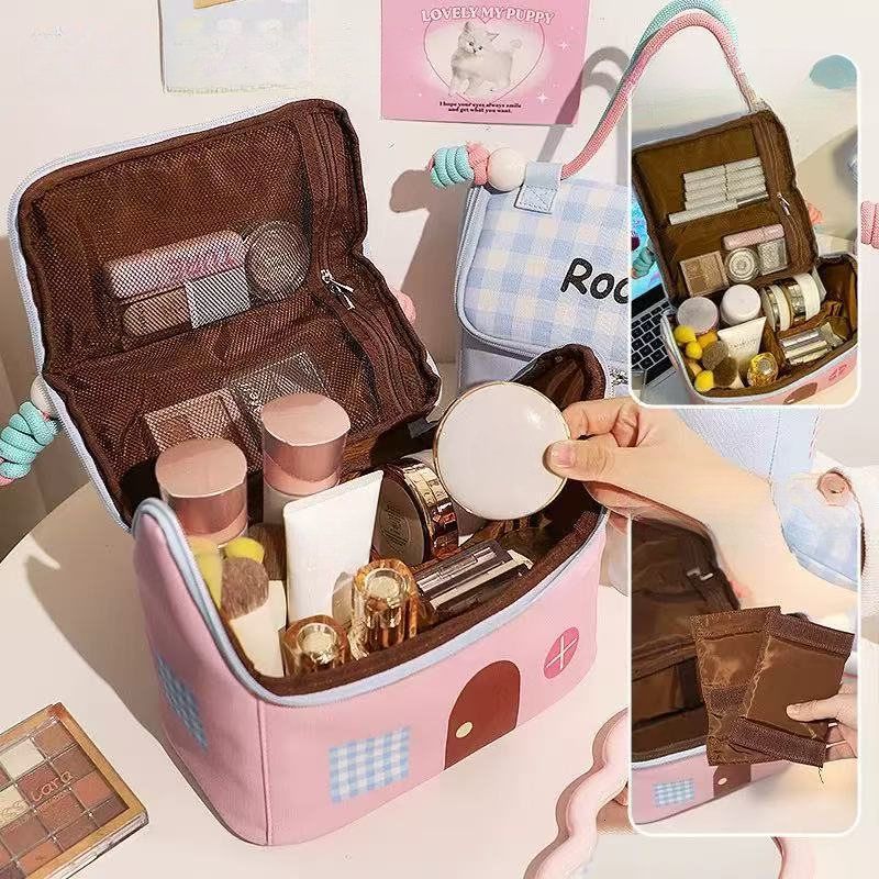 2025 Autumn New Small House Makeup Bag Simple Small Cute Outdoor Makeup Bag elegant Lightweight Large Capacity bag Makeup Bag Designer Handbag
