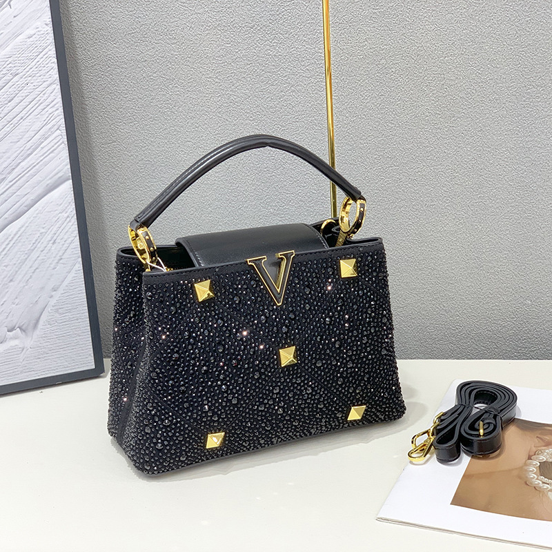 Handbag 2024 New Women's Rivet Hot Diamond Chain Bag Single Shoulder Crossbody Bright Color Versatile