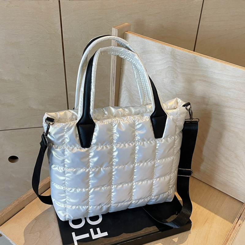 Free Delivery Designer Bag Internet Celebrity Fashion Large Capacity Hand 2025 New Western Style Tutoring White Shoulder Crossbody Casual Tote Luxury 
