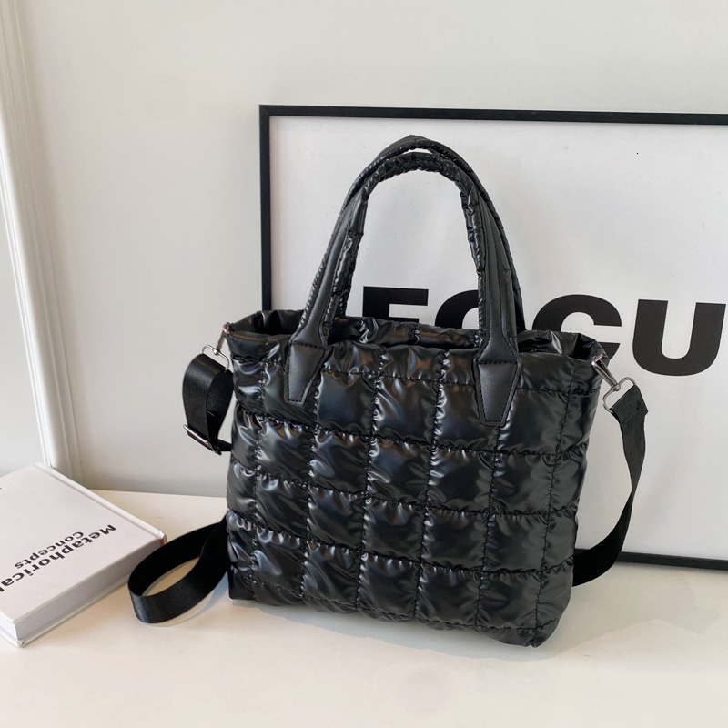 Free Delivery Designer Bag Internet Celebrity Fashion Large Capacity Hand 2025 New Western Style Tutoring White Shoulder Crossbody Casual Tote Luxury 