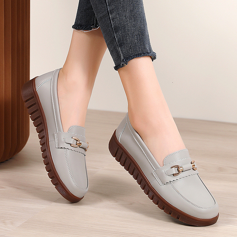 Designer Cross border plus size 2025 new spring single shoes for women, stylish and versatile mother shoes for women, fashionable soft soled casual wo