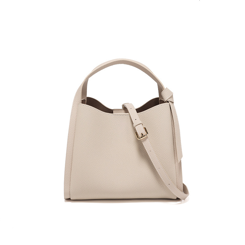 Free Shipping 2025 New Designer Bag Water Bucket A Sense Of Luxury, 100 Pairs Carrying Vegetable Baskets, Bag For Women With Soft Cowhide Temperament,