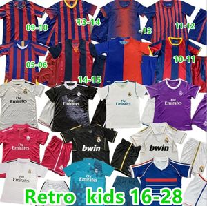 05 08 09 10 11 12 13 14 15 16 17 18 Jerseys de football rétro Kids Messis Xavi Ronaldinho Real Madrids Kids Retro Football Shirt French 98 Zidane Vintage Kits