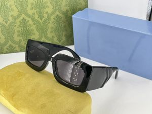 Summer 0811 Gafas de sol para mujeres estilo anti-ultravioleta Retro Placa cuadrada Forma de moda completa Caja aleatoria
