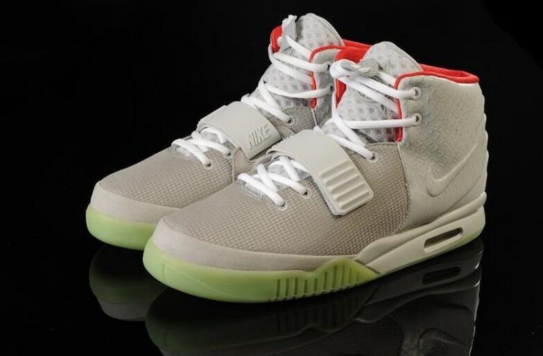nike air yeezy boost 2 nike air yeezy boost 2