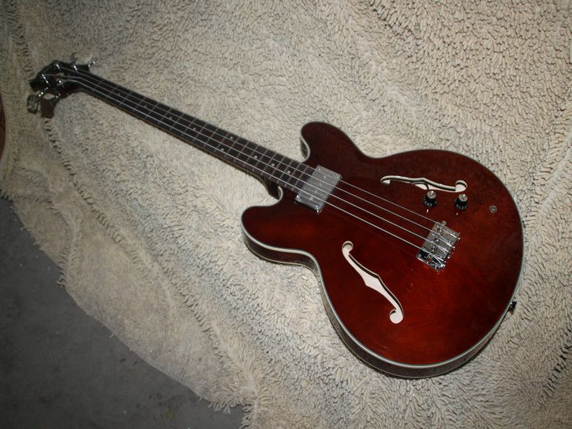 Wholesale And Retail 2015 Red Semi Hollow 4 Strings Bass Eb 2d Bass