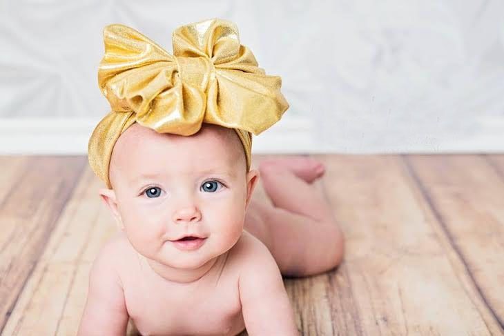 All Listings Handmade Baby Headbands. We carry many different styles and sizes of Baby Bows. From Big Sheer Bows to Small Grosgrain Ribbon Bows, you can rest assure that you are going to be getting the best. We also set each bow so your baby girl headbands will continue to look new. Princess Bowtique is your one stop online boutique store.