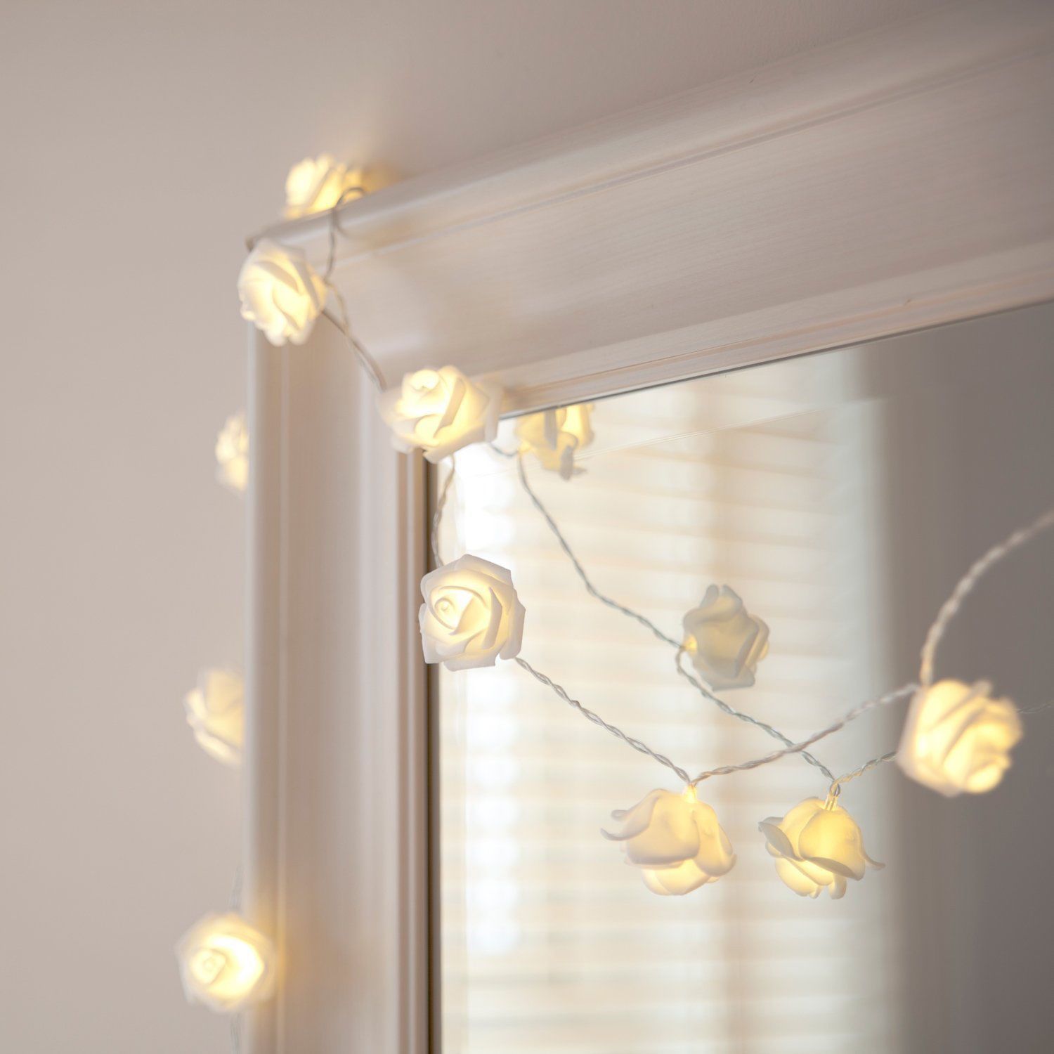 20 LED Battery Operated Rose Flower Bedroom Fairy Lights 1.9m Warm White Blue Red pink