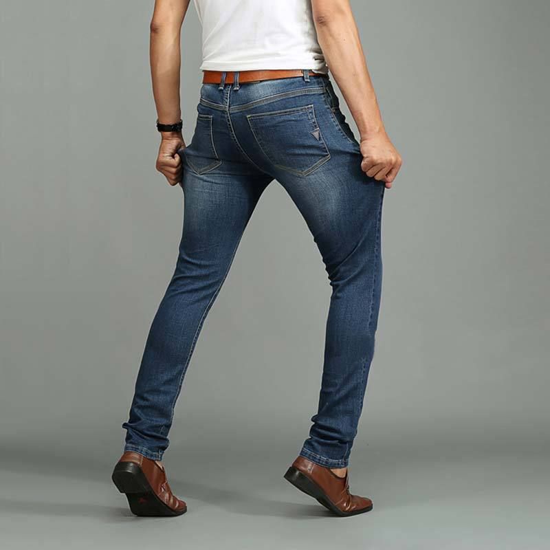 size 28 jeans in us