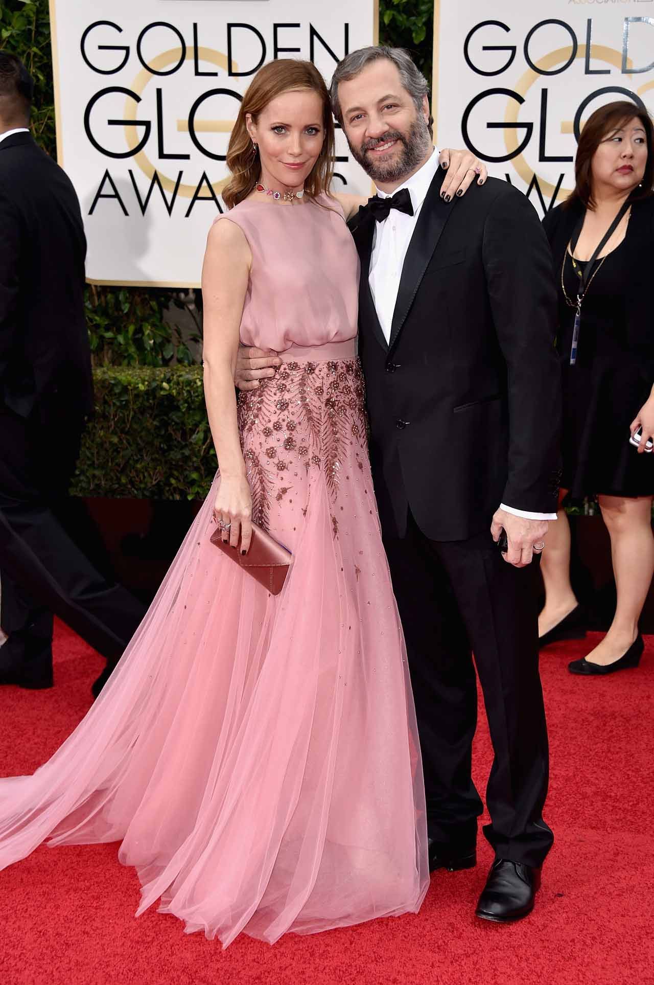 leslie mann memes leslie mann 2017 golden globes red carpet celebrity leslie mann memes leslie mann 2017 golden globes red carpet celebrity