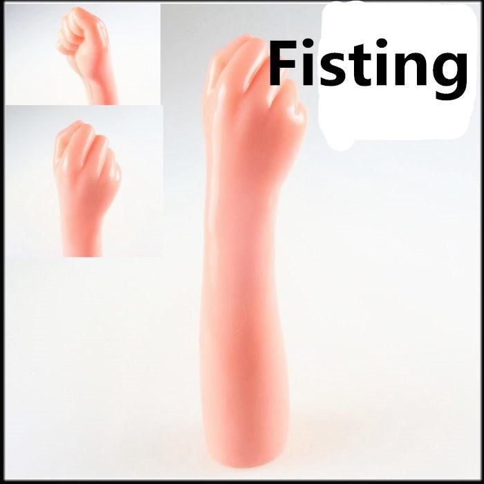 Women Fist Fucking 32