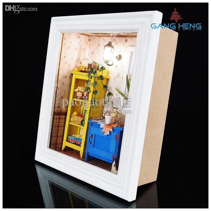 Make dolls house picture frames Make dolls house picture frames