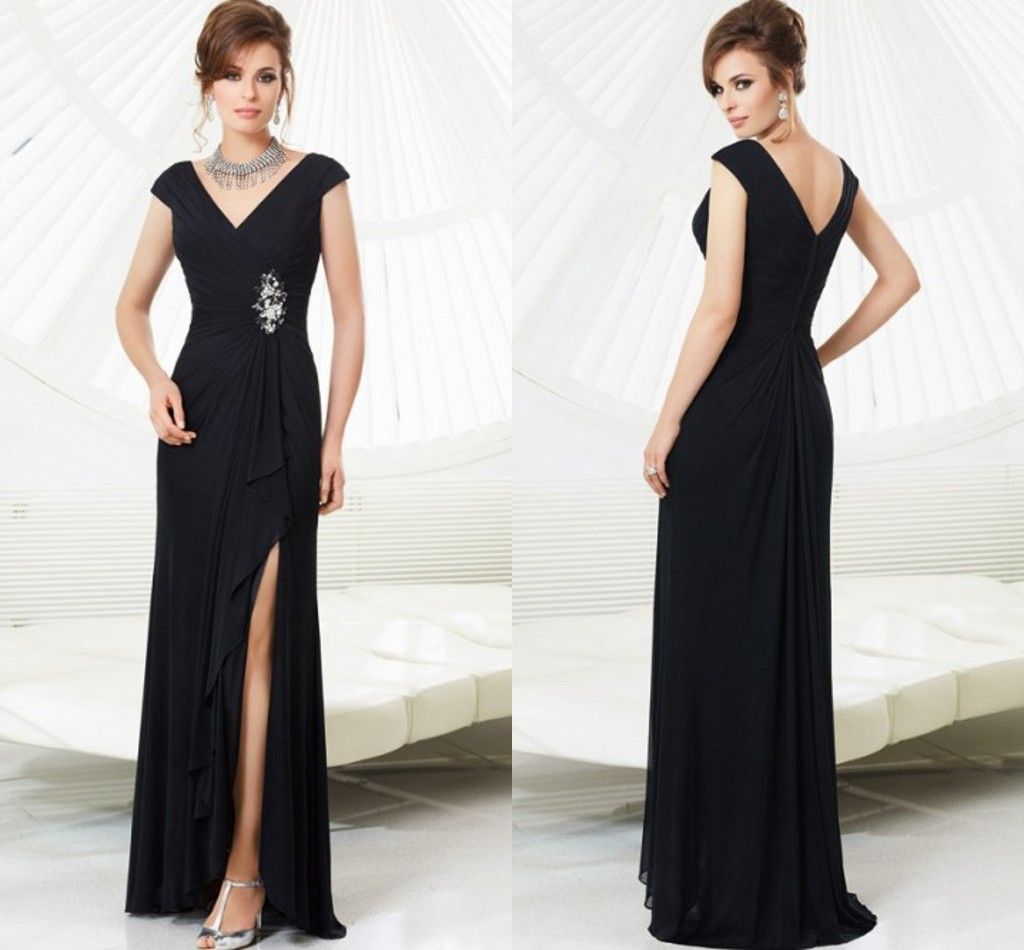 can mother of the bride wear sleeveless
