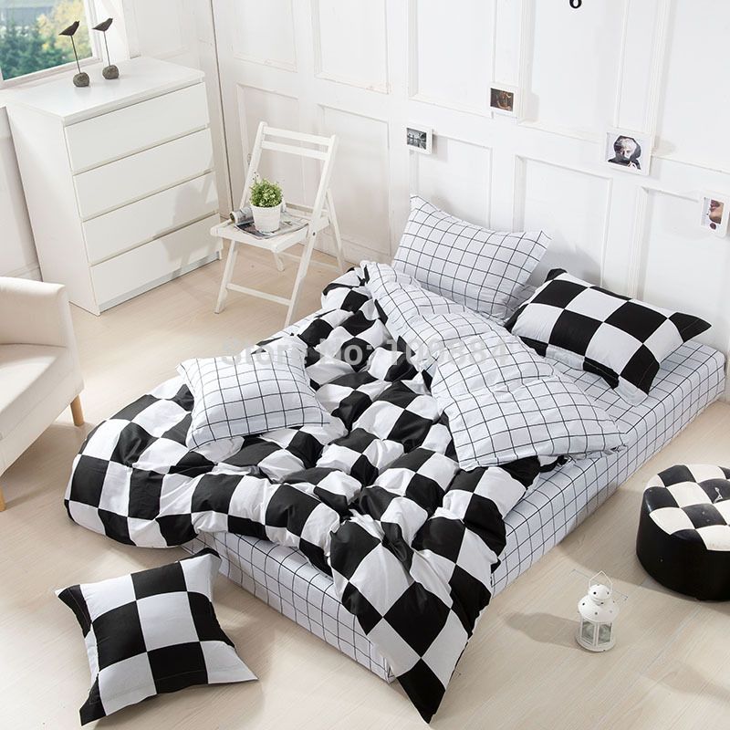 Wholesale New Black And White Grid Bedding Comforer Sets,In A Bag