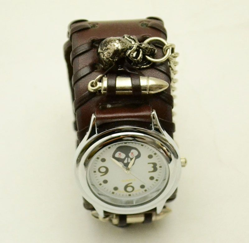 Montre Habillée Homme Vintage Gruen - Boîtier Bordeaux, Cadran Doré, Bracelet Cuir Noir, Neuve En Boîte