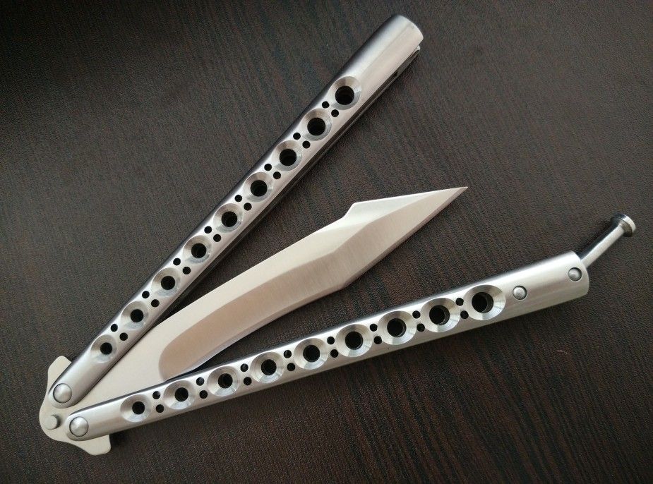 The One Tanto Recurve Balisong Butterfly Knives Fine Edge 440c Steel