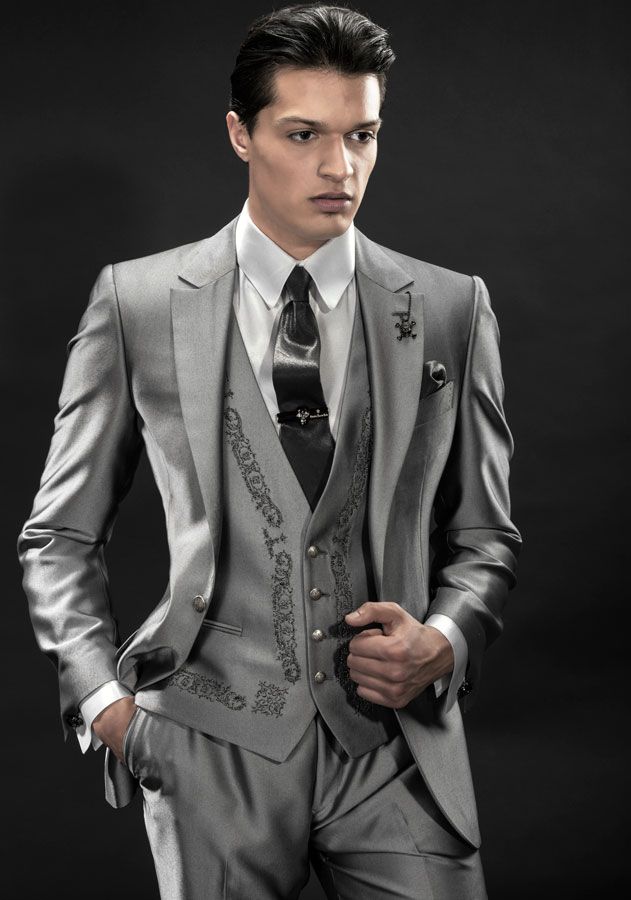 Italian Silver Men Tuxedos Embroidery Wedding Suits For Men Notched