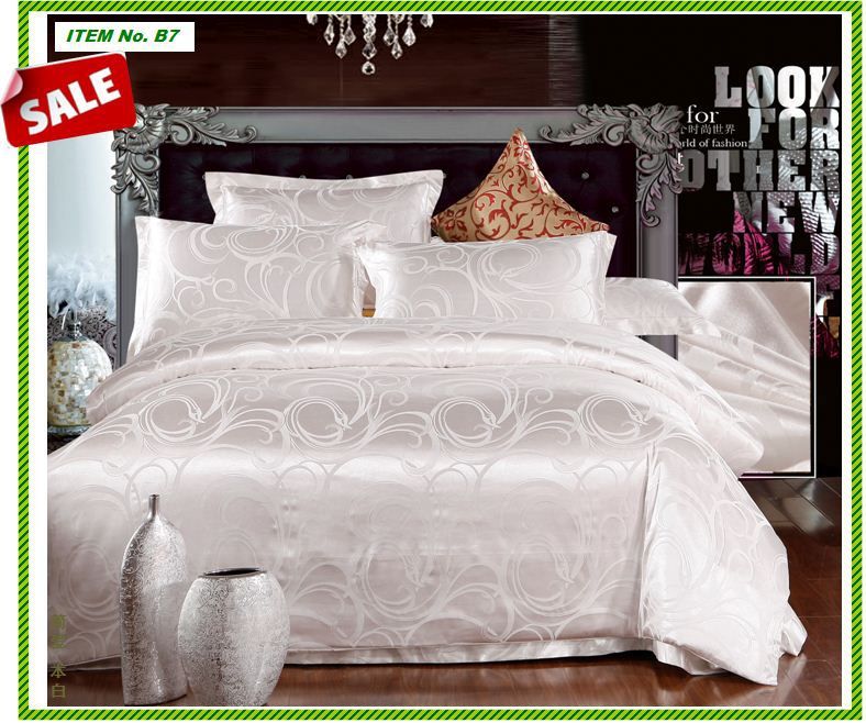 Best Silver White Silk Jacquard Satin Queen/King Size Comforter Bedding