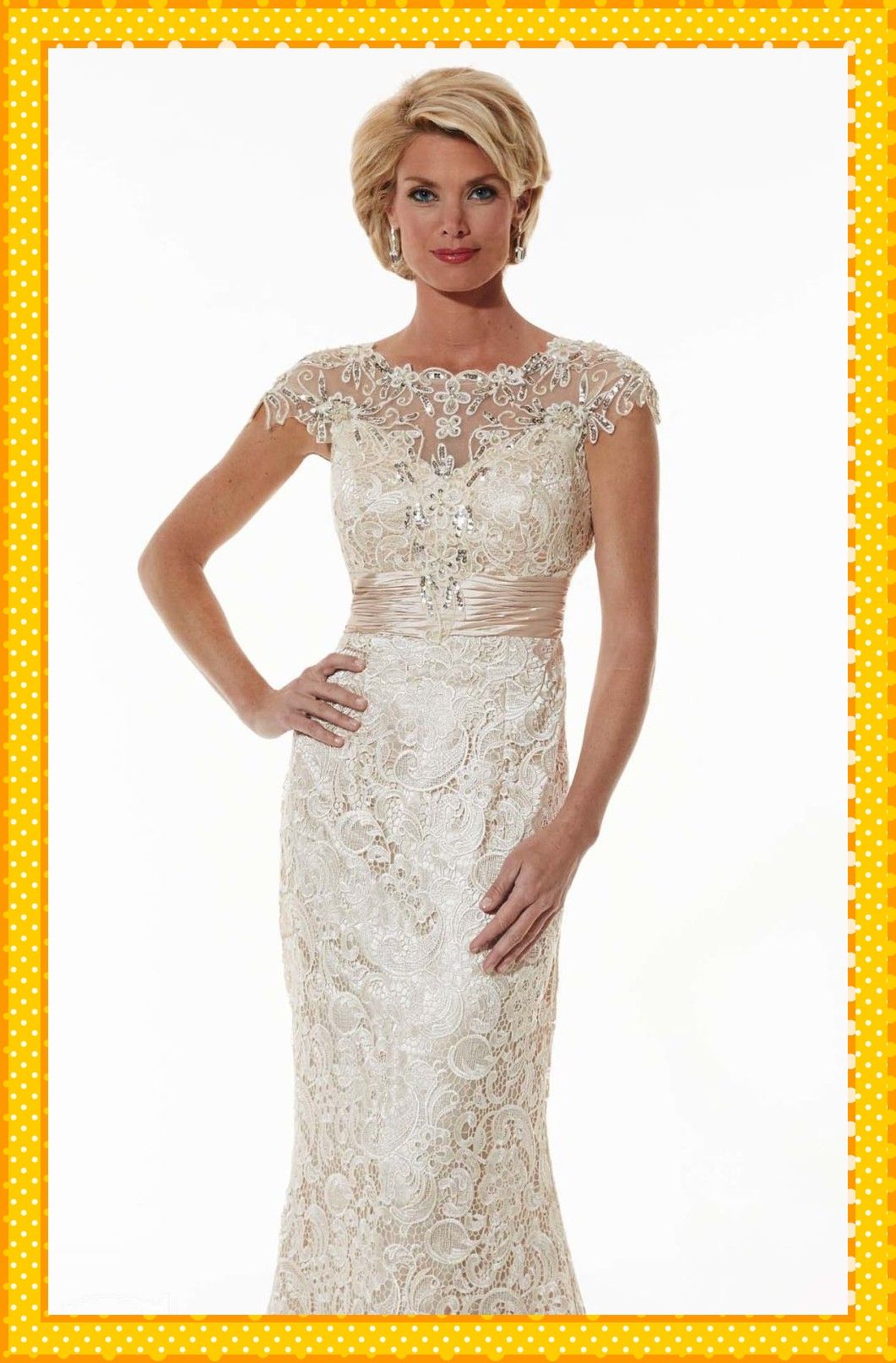 2017 New Champagne Lace Mother Of The Bride Groom Dresses Gowns Cap