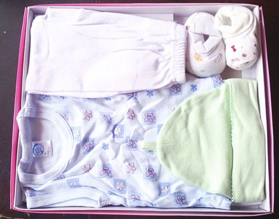 Оптом - Новые 5 штук наборы Коробка подарка чистый хлопок новорожденного ребенка месяцев мальчик девочка одежда новорожденным детская одежда детские наборы