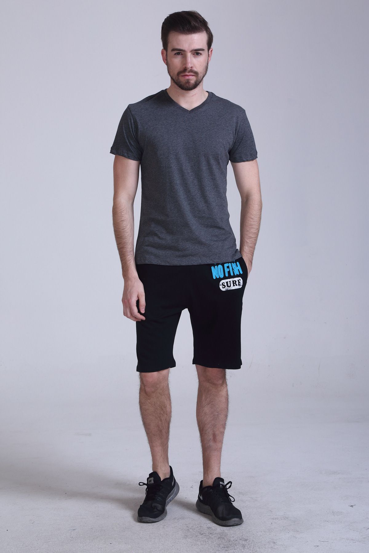 Men's Clothing Cool Summer outfits for Guys. Whether you like summers or not, we all know that the temperature has started to heat up. It becomes essential for everyone to stay cool in their clothes in this hot climate. Hence we have compiled the most awesome collection of summer outfits.