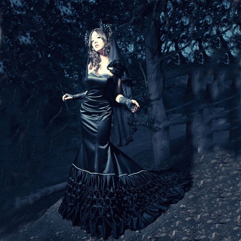 Discount 2015 Victorian Gothic Wedding Dresses Mermaid Black Wedding